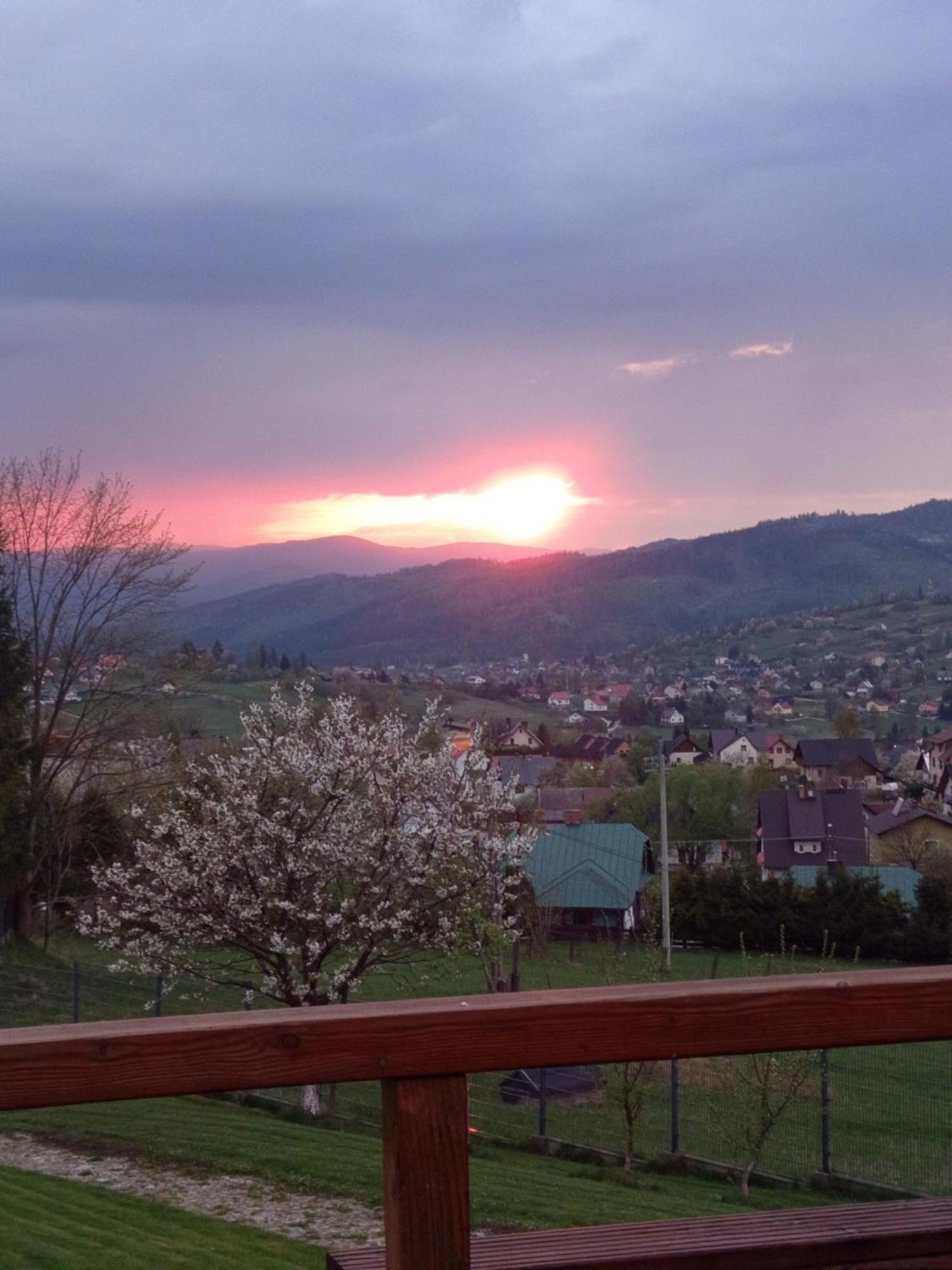 Dom Na Rozcesciu Panzió Koniaków Kültér fotó